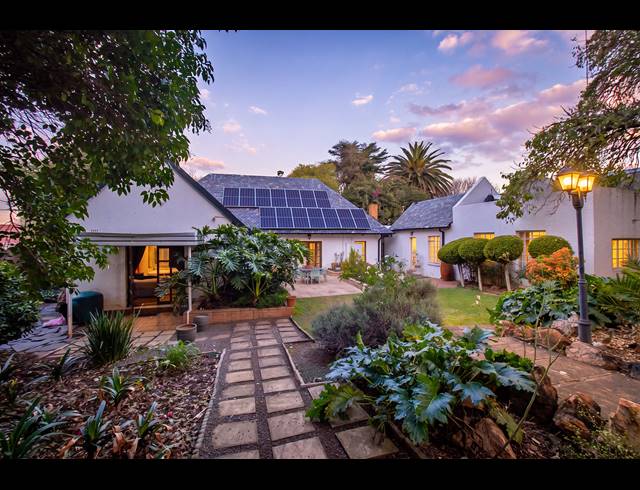 3 BEDROOM FREEHOLD FOR SALE IN NORTHCLIFF